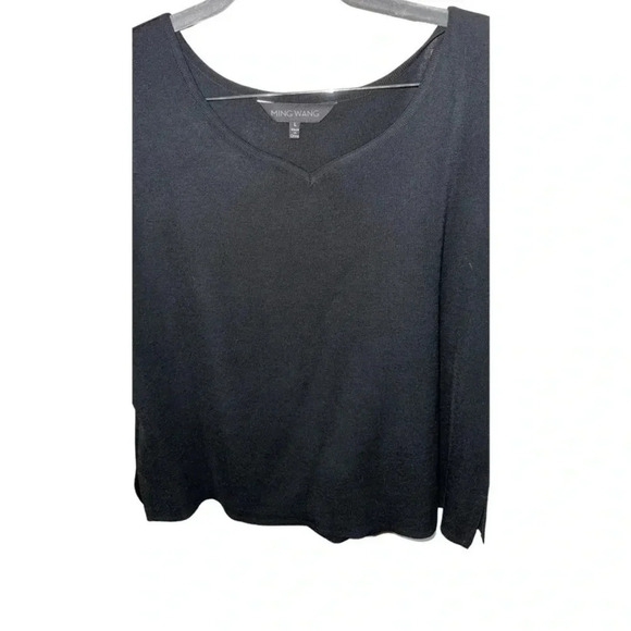 Ming Wang Black Sleeveless VNeck Top Size Large - Picture 3 of 4